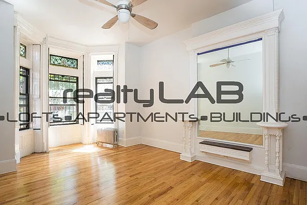 Rented by Realty Lab LLC | media 82