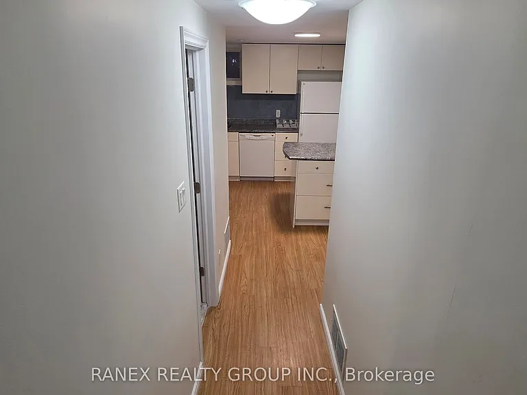 16 Lynwood Ct — Photo 13