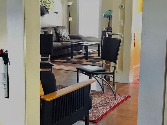 5th image of 28 Waterbury St #A