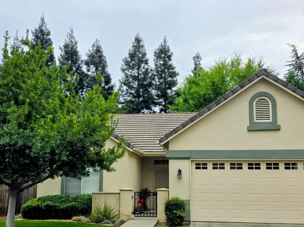 2230 Dawson Cove Ln S, Clovis, CA 93611