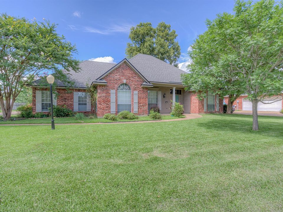 1st image of 2318 Dove Hollow Dr