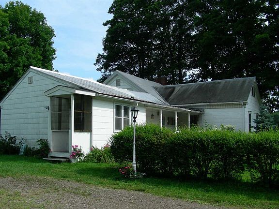 3rd image of 108 Camp Hill Rd