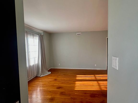2nd image of 716 N Elspeth Way