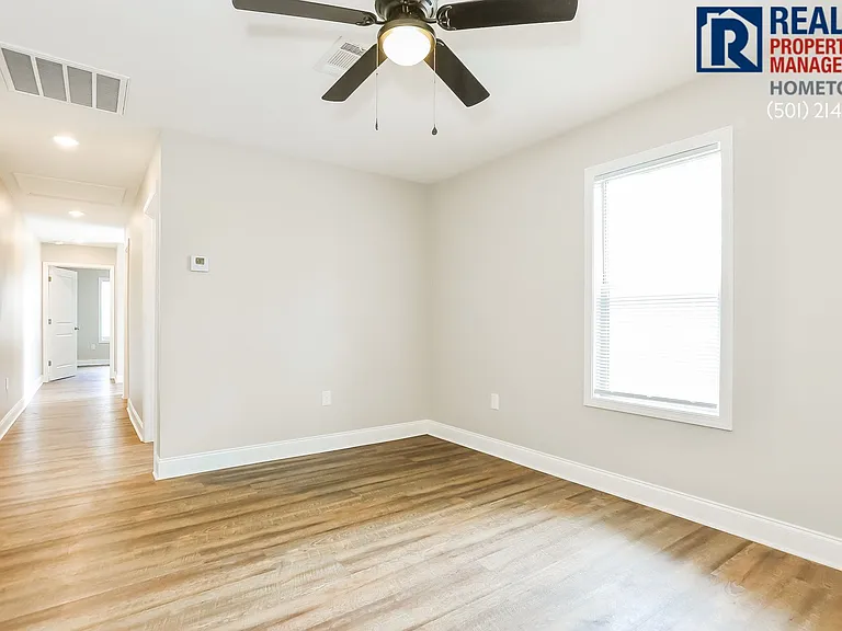 873 Jane Dr — Photo 14