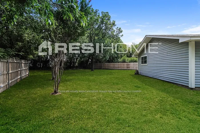 1021 Baldwin St — Photo 12