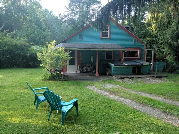 1714 Old Linn Run Rd, Rector, PA 15677