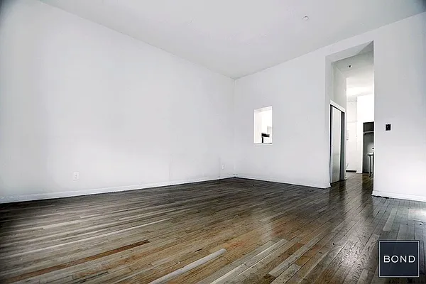 Rented by Bond New York | media 21