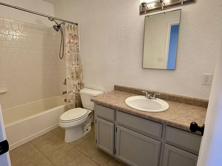 11348 E 24th Ln — Photo 14