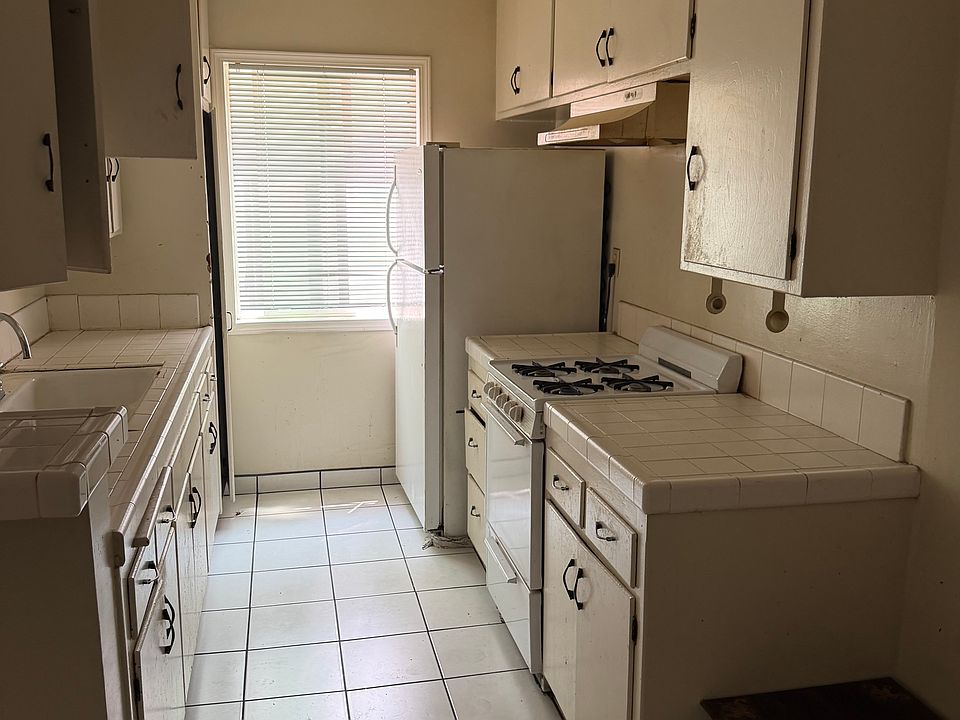 1st image of 3744 Bagley Ave