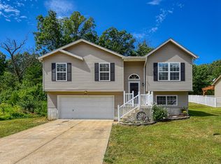 2377 Arkansas Dr, High Ridge, MO 63049