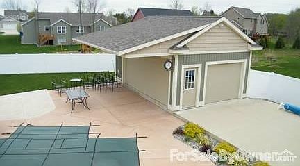 Extra Garage/Party House
