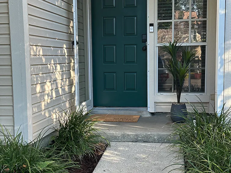 2140 Clover Hill Rd — Photo 1