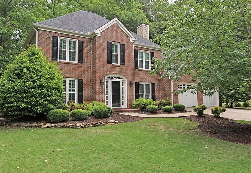 1st image of 1439 Livingston Dr SW