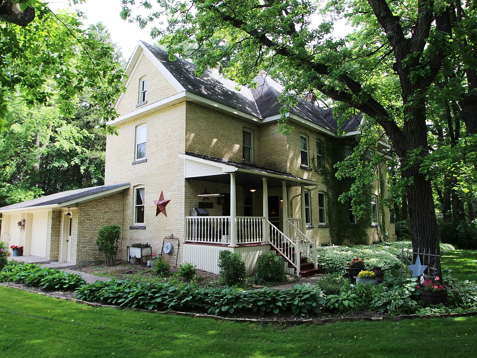 1st image of 3530 Plum Creek Dr