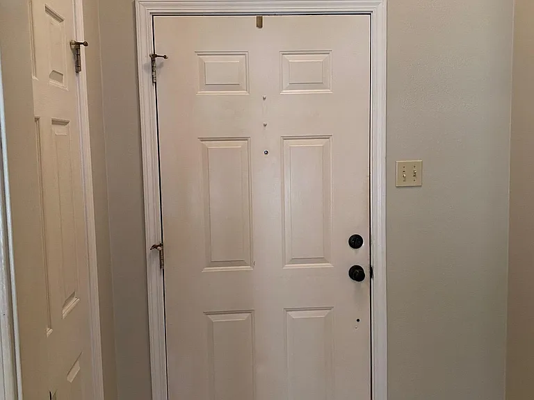 6008 Applegate Cir — Photo 3