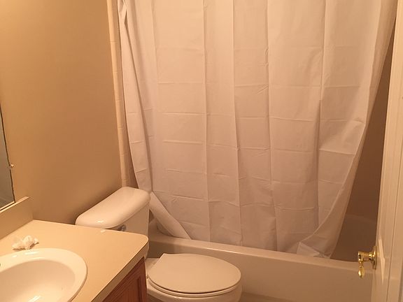 4th image of 1437 S Main St #43