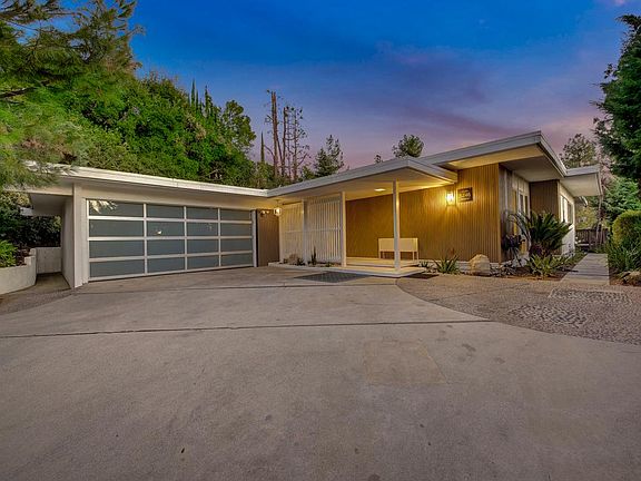 3rd image of 5246 Gould Ave