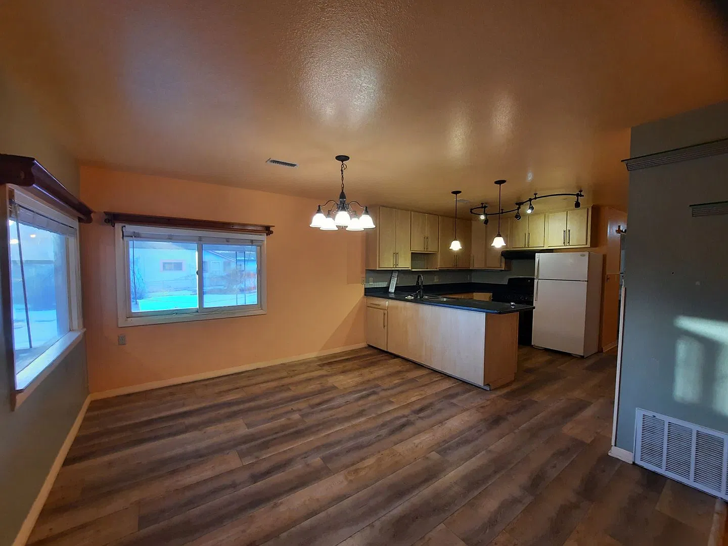 550 Main Cedaredge — Photo 4