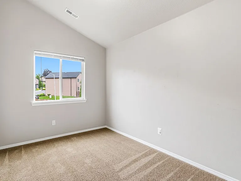 5883 SE 16th Loop — Photo 18