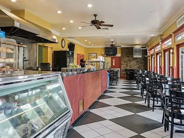 5700 Arlington Avenue image 29 of 37