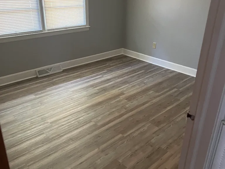145 Woodland Dr SW — Photo 7