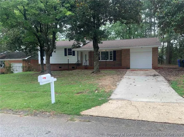 (undisclosed Address), Fayetteville, NC 28304