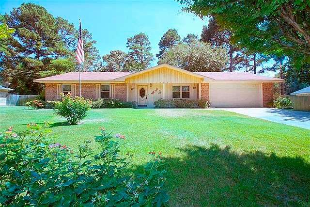 1st image of 19061 Pinedale Cir
