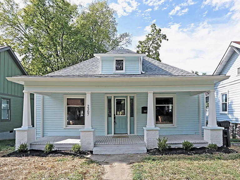 2307 Jefferson Ave — Photo 1