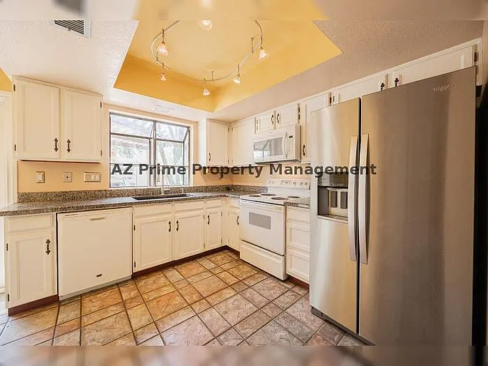 1650 N Ventura Ln — Photo 13