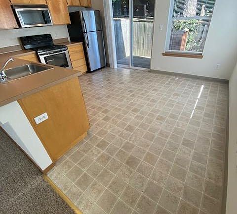 5th image of 7436 SW 5th Ave APT 8