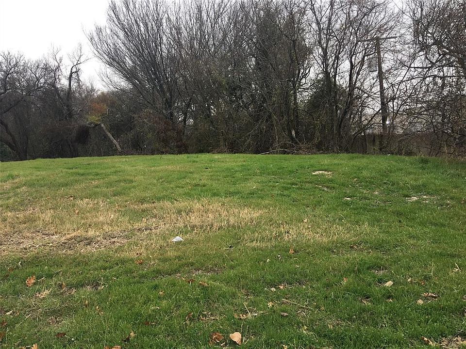 2nd image of 6415 Nutwood Cir