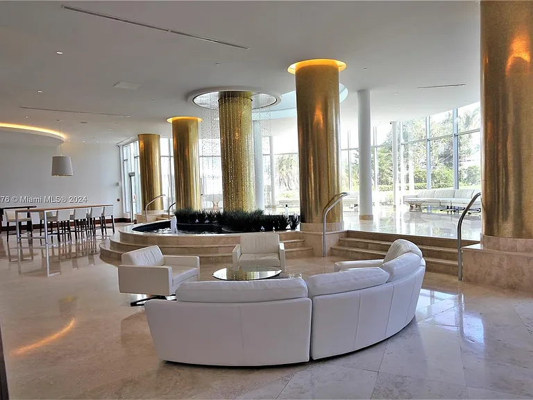 5151 Collins Ave #933 — Photo 48
