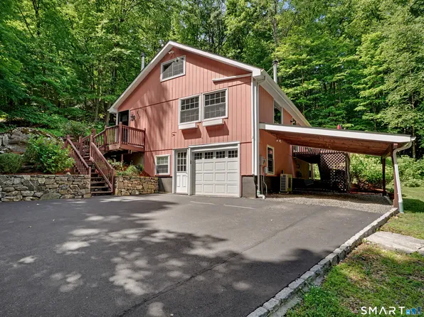 252 Bennetts Farm Road, Ridgefield, CT 06877