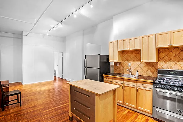 Rented by Oxford Property Group | media 28