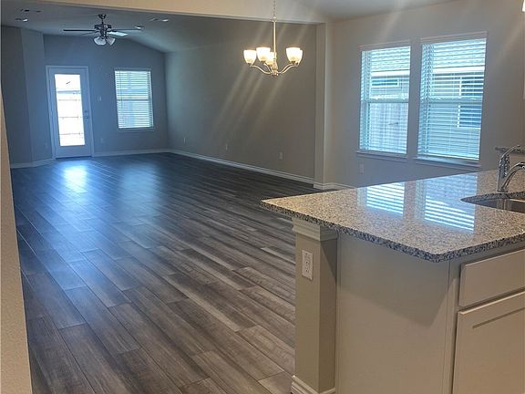 5th image of 1110 Kennesaw Dr