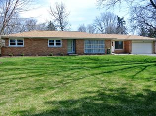 26 Brookside Ln, Bristol, IL 60512