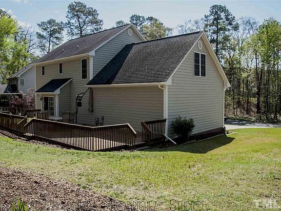 3rd image of 515 Richmond Dr