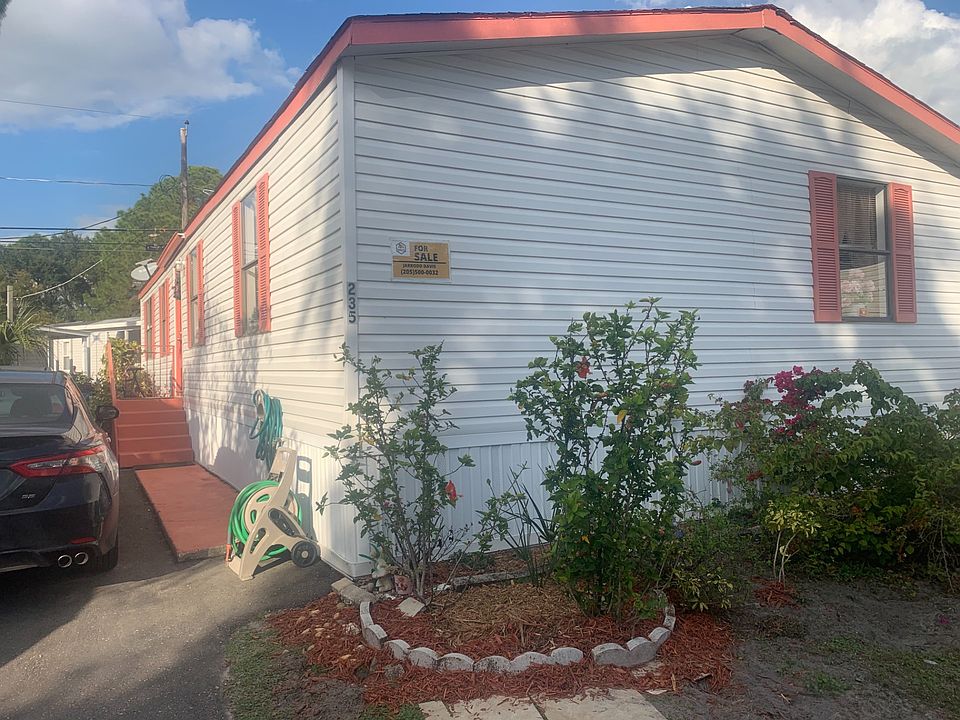1st image of 235 Pasadena Dr #235