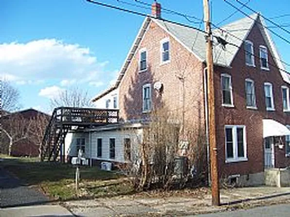 119 Chestnut St, Spring City, PA 19475