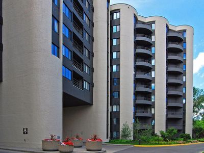 3151 Dean Ct #B703, Minneapolis, MN, 55416