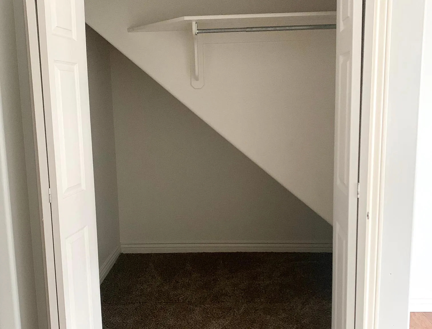 3 bed, 1.5 bath, 1400 sqft, $1,700 — Photo 4