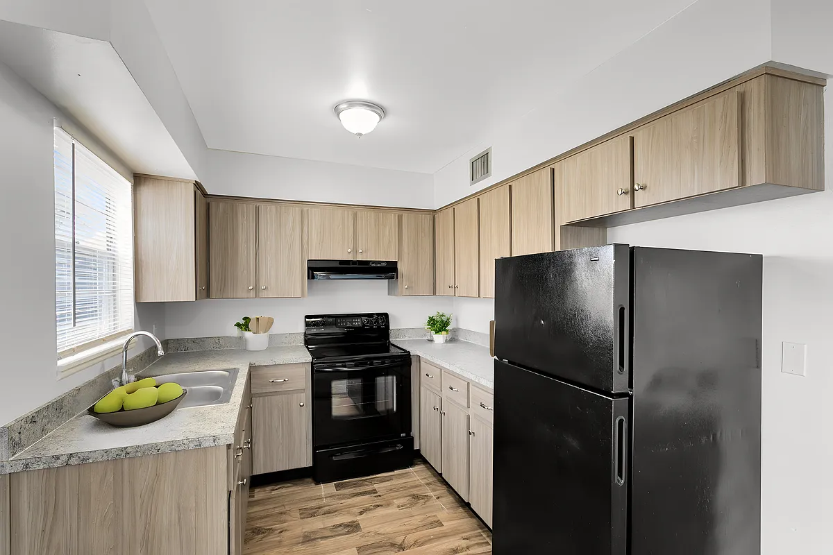 Photo 2 of 10 - 226 N Clyde Ave #226 - Kissimmee, FL Building Photo - 226 N Clyde Ave #226