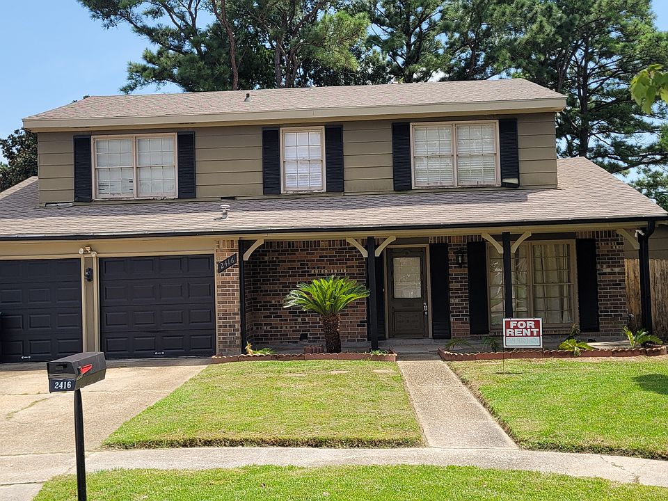 Beautiful culdesac house in a quite established area