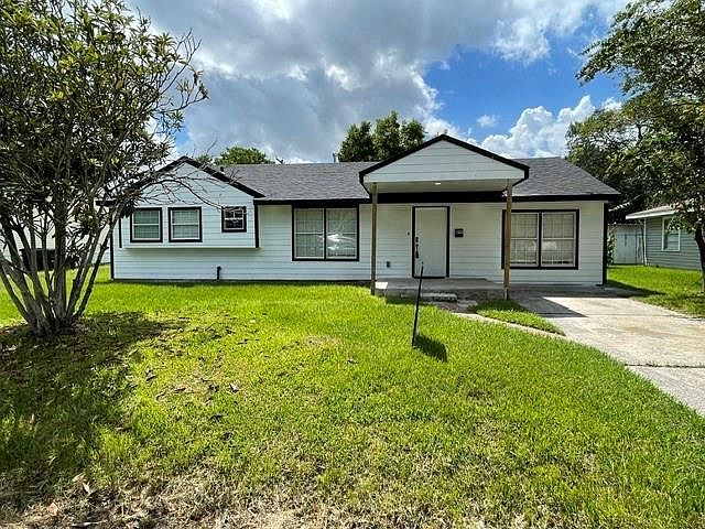 1st image of 109 Del Monte Ln