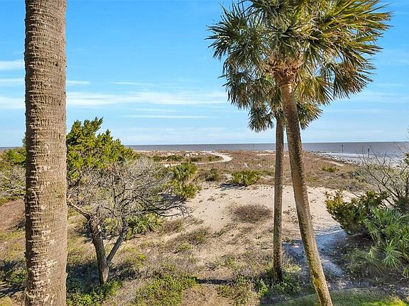 3rd image of 10 Dune Ave #Sea