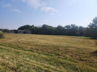 2-313 & 314 Parkview Cir, Lanark, IL 61046