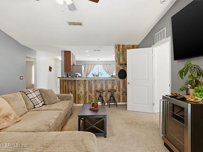 45084 Ingleham Cir — Photo 12