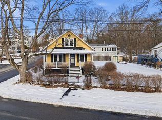 143 Commonwealth Ave, Worcester, MA 01604