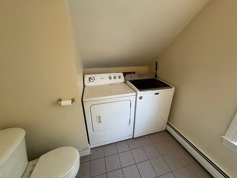 1-3 Yeaton Pl — Photo 14