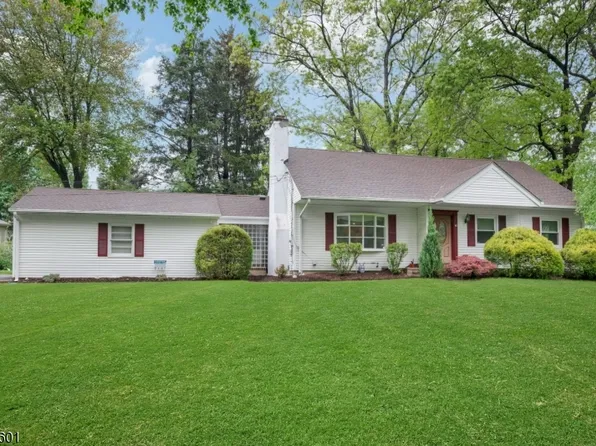 61 Fieldcrest Rd, Parsippany-Troy Hills Twp., NJ 07054